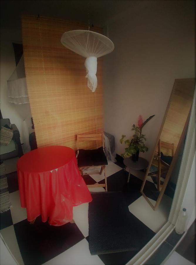 Chambre Avec Cuisine Et Sdb Semi-Privatives Separees Dans Un Ecrin De Verdure Les Abymes Bagian luar foto