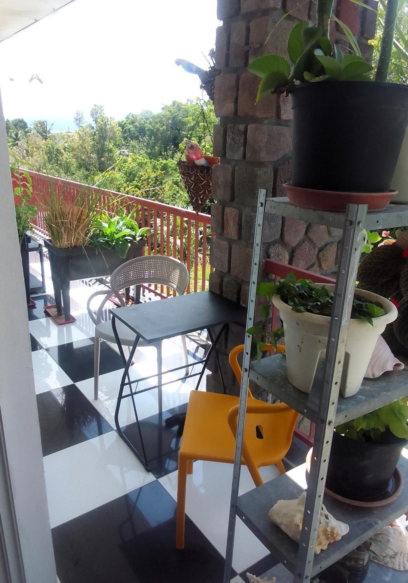 Chambre Avec Cuisine Et Sdb Semi-Privatives Separees Dans Un Ecrin De Verdure Les Abymes Bagian luar foto